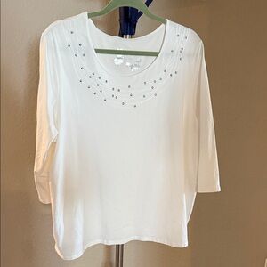 TanJay White Embellished Blouse with quarter length sleeves. Size 3X